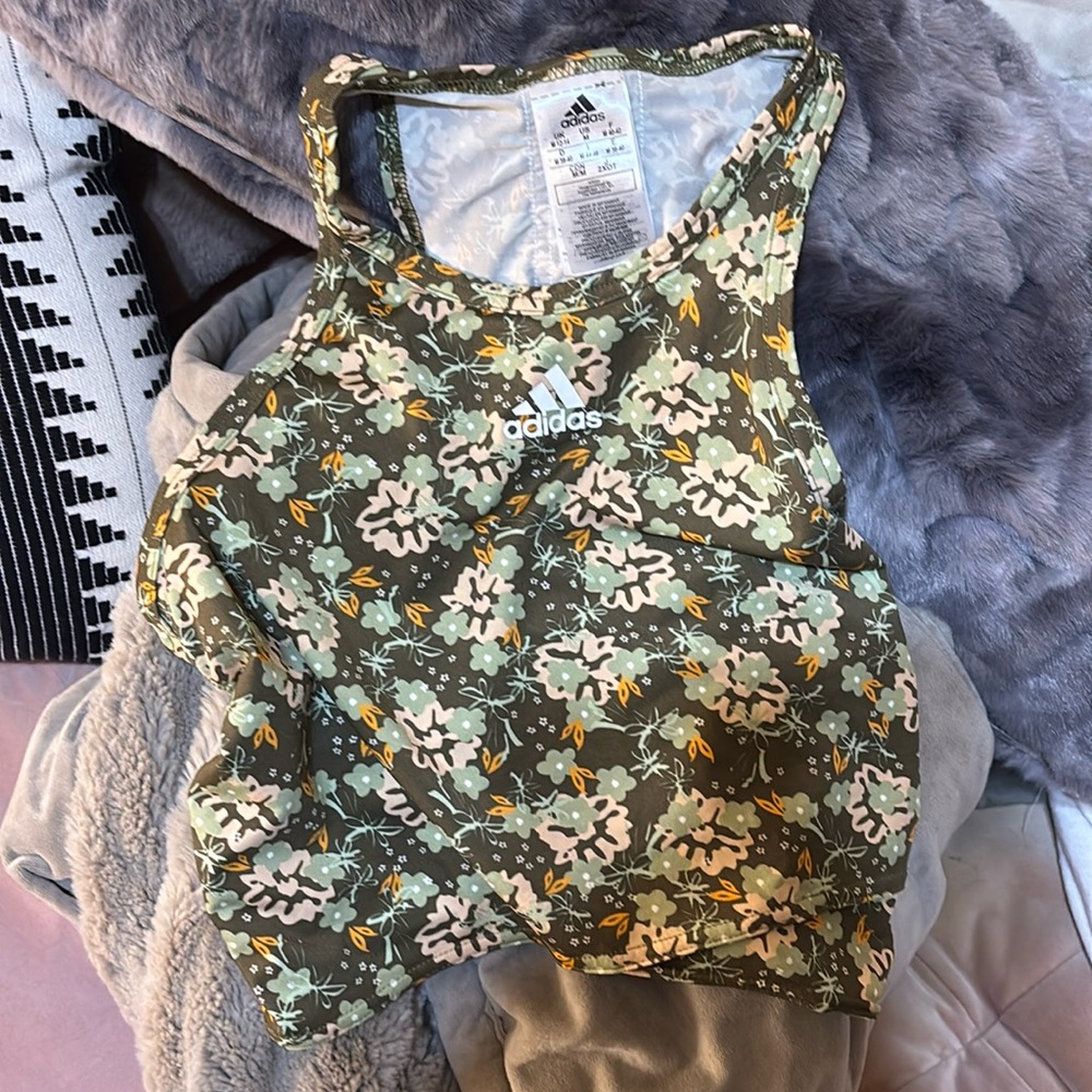 Floral sports bra size large